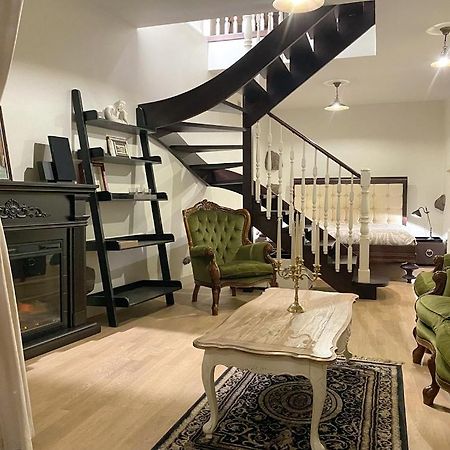 Exclusive Gaono Apartment In The Heart Of Old Town Vilnius Esterno foto