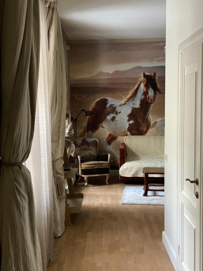 Exclusive Gaono Apartment In The Heart Of Old Town Vilnius Esterno foto