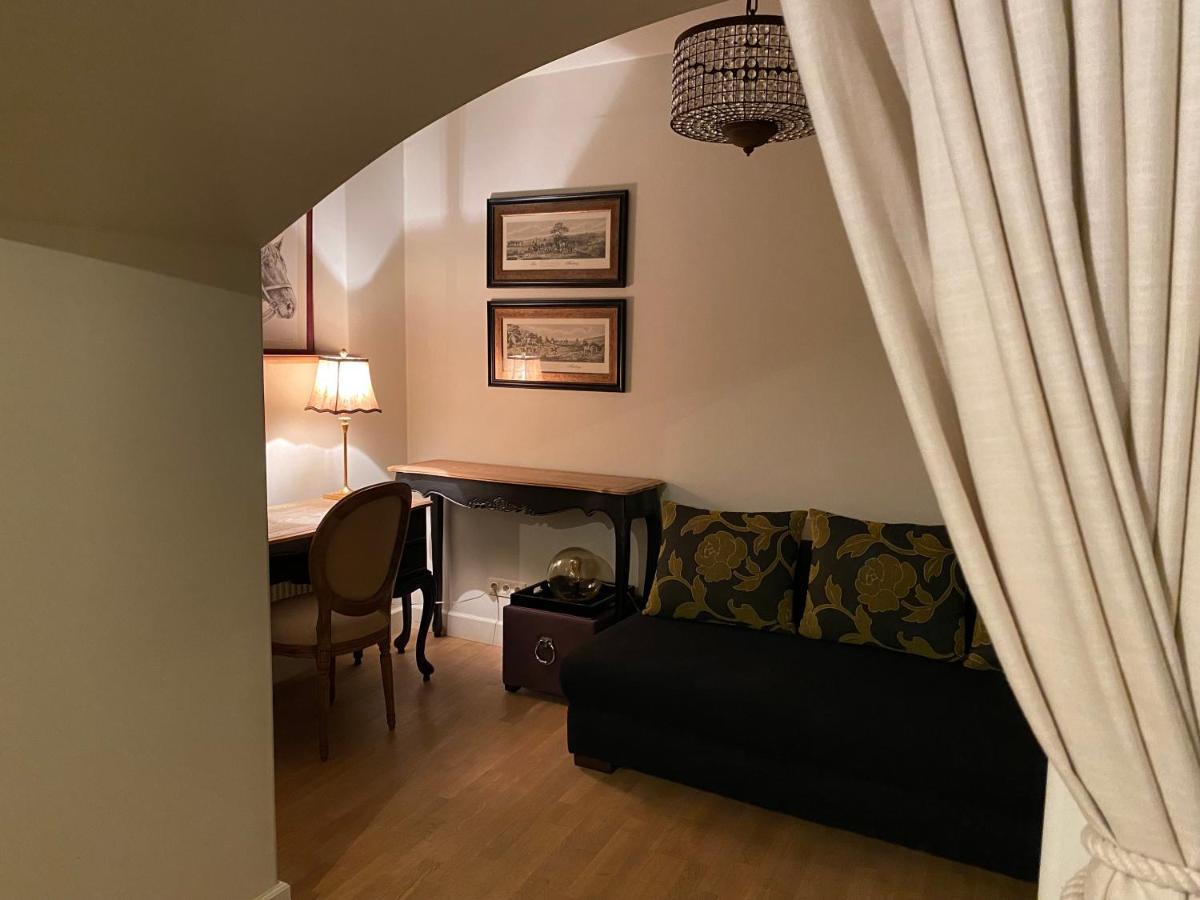 Exclusive Gaono Apartment In The Heart Of Old Town Vilnius Esterno foto