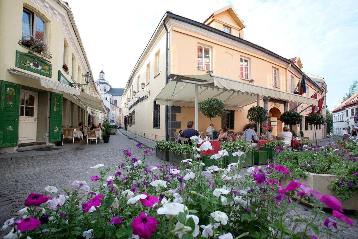 Exclusive Gaono Apartment In The Heart Of Old Town Vilnius Esterno foto